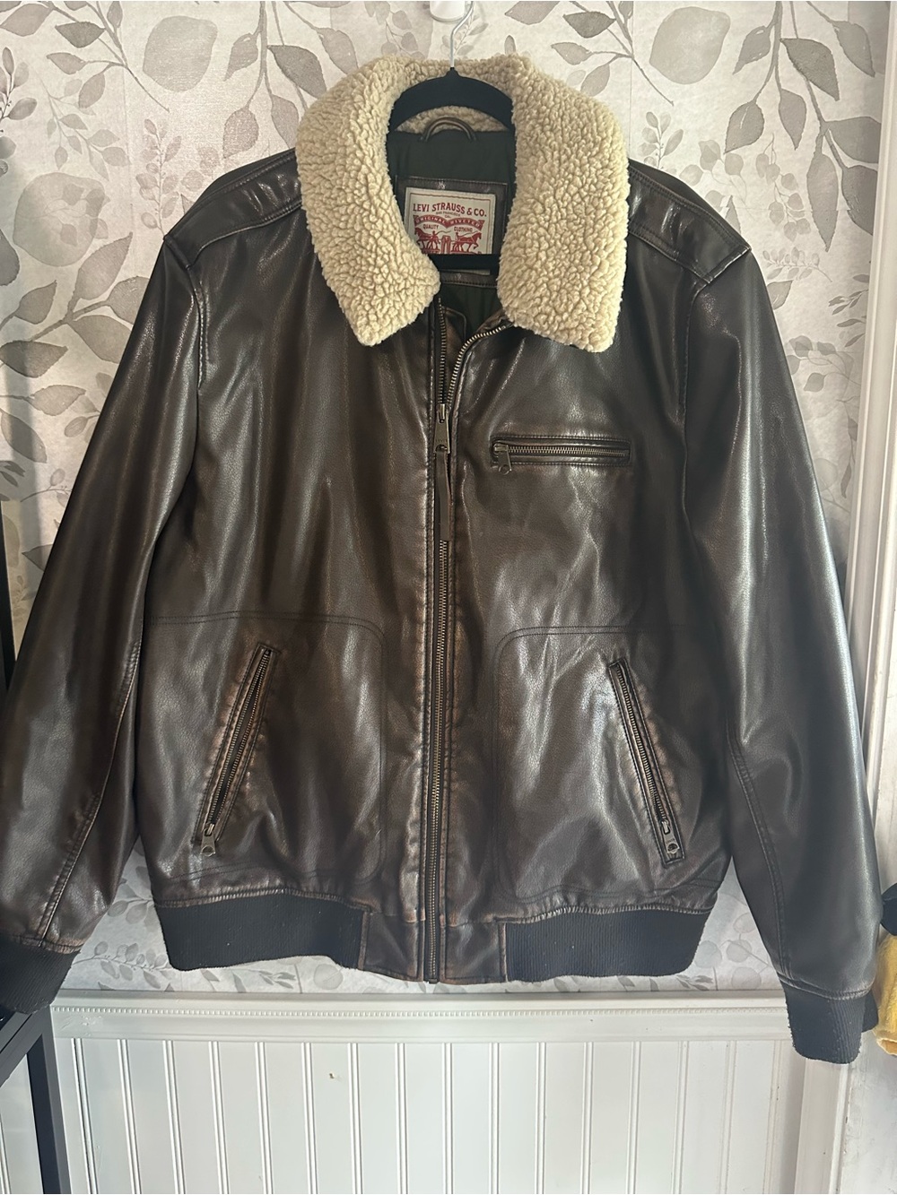 Levi's Leon Kennedy Faux Leather Bomber Jacket sz XL